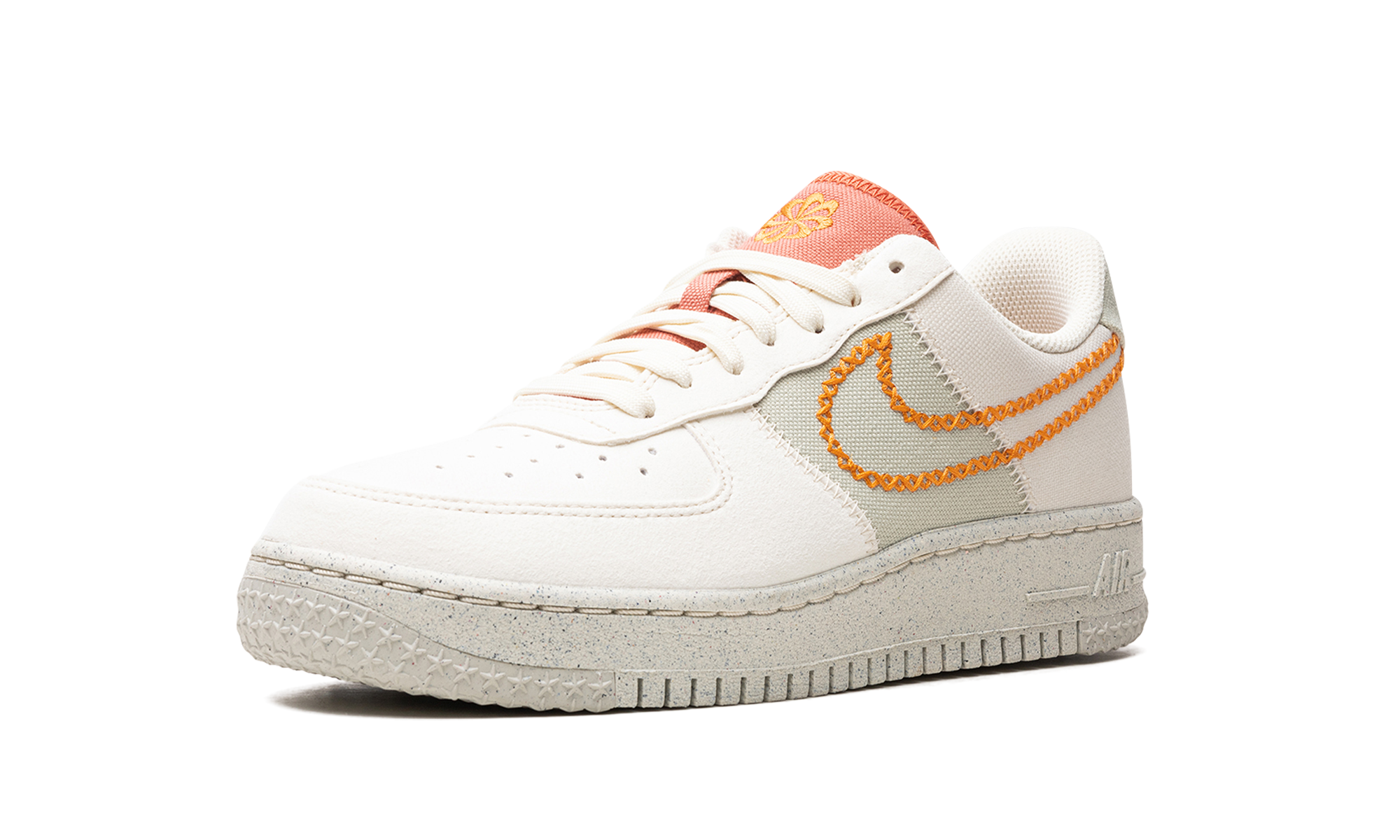 AIR FORCE 1 '07 LO NH WMNS  Next Nature - Coconut Milk